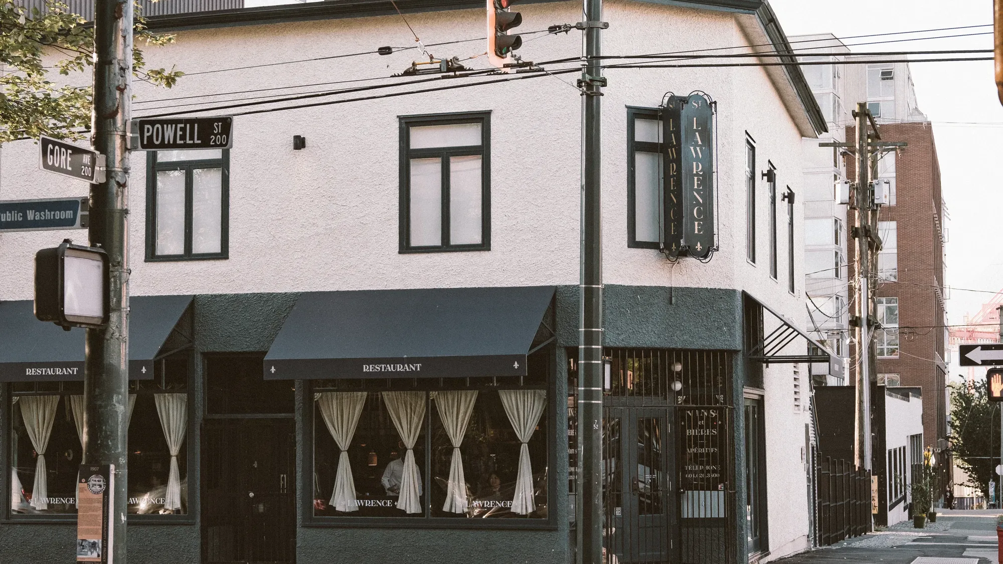 St. Lawrence - restaurant in Vancouver