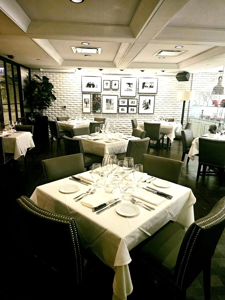 Steak 48 - dining room