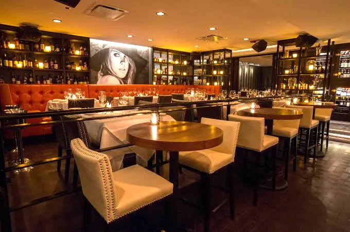 Steak 48 - dining room 2