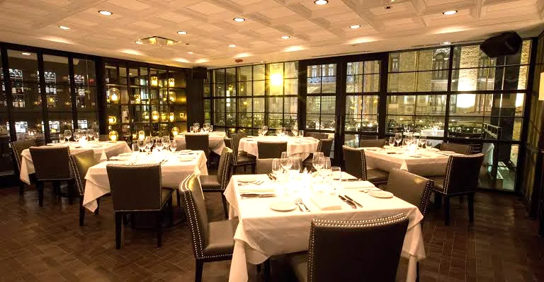 Steak 48 - dining room 3