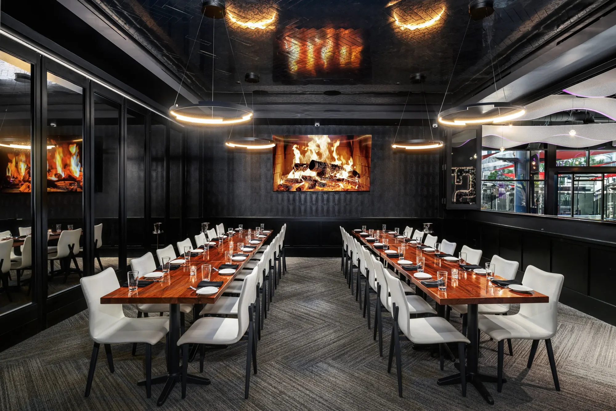 STK Los Angeles - the dining room