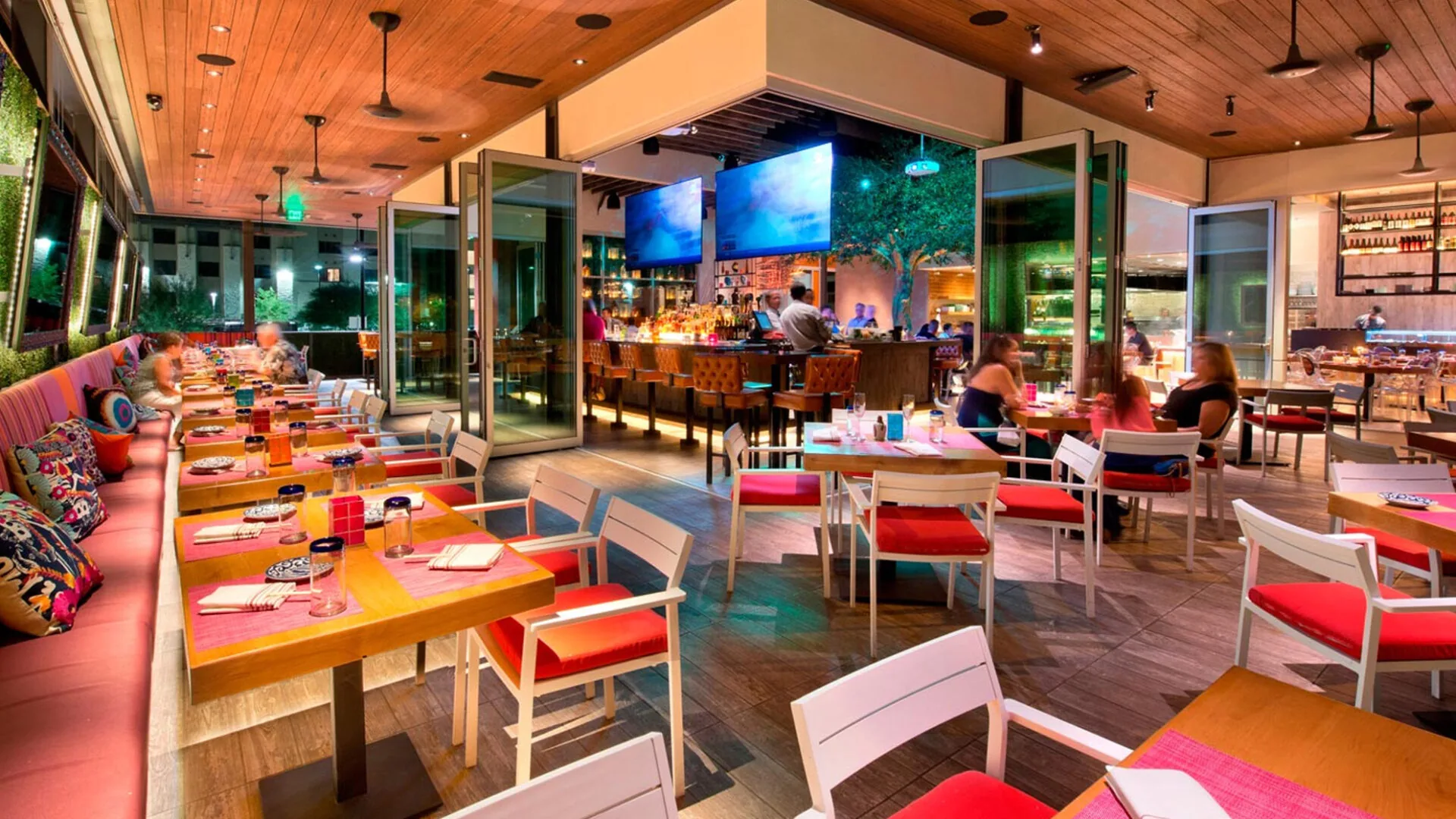 Sumo Maya - asian fusion restaurant 4
