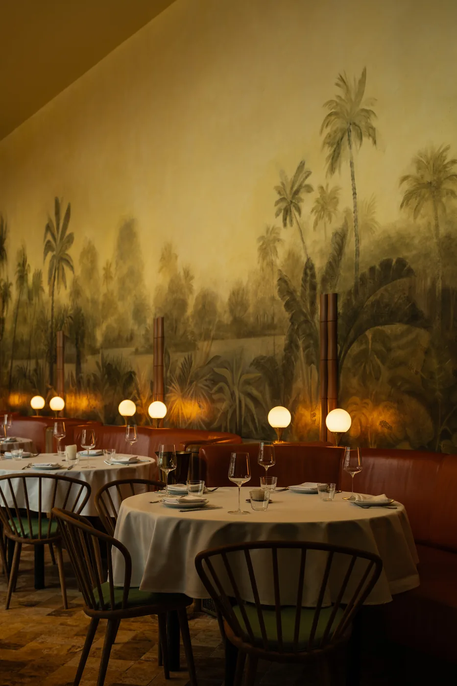 Sunny's Steakhouse - private dining mural