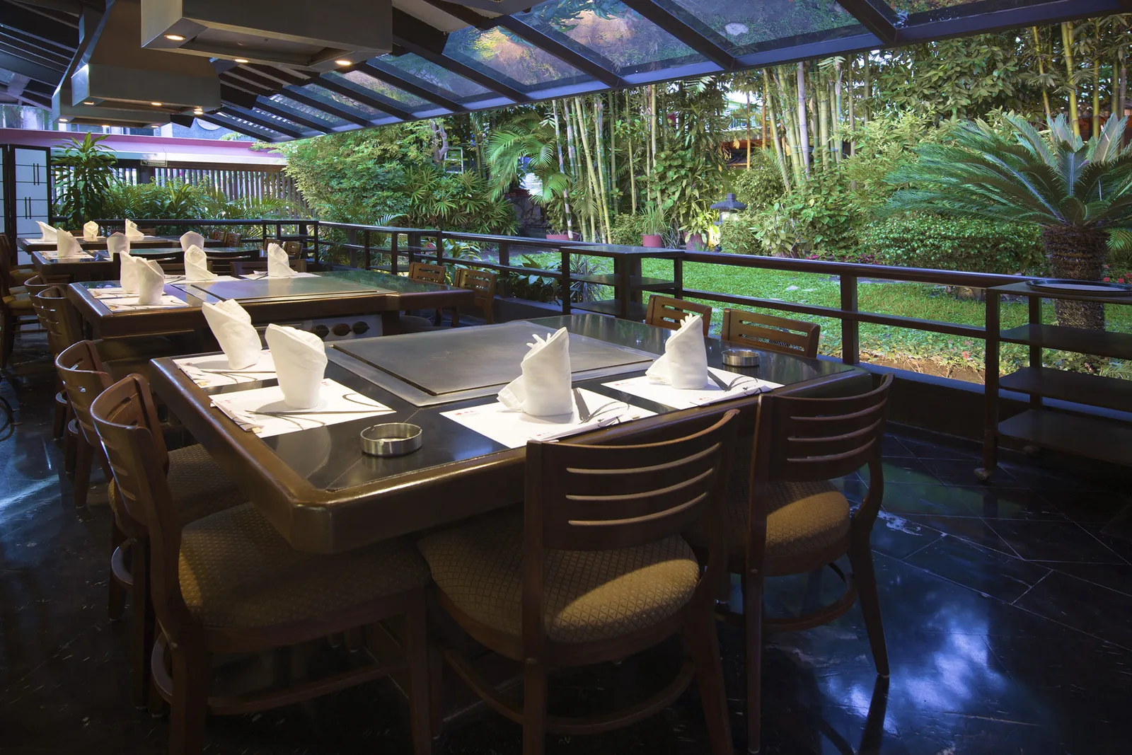 Suntory - teppanyaki terrace beside bamboo garden