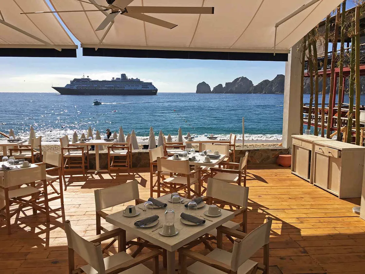 SUR Beach House, dayclubs in Cabo 2