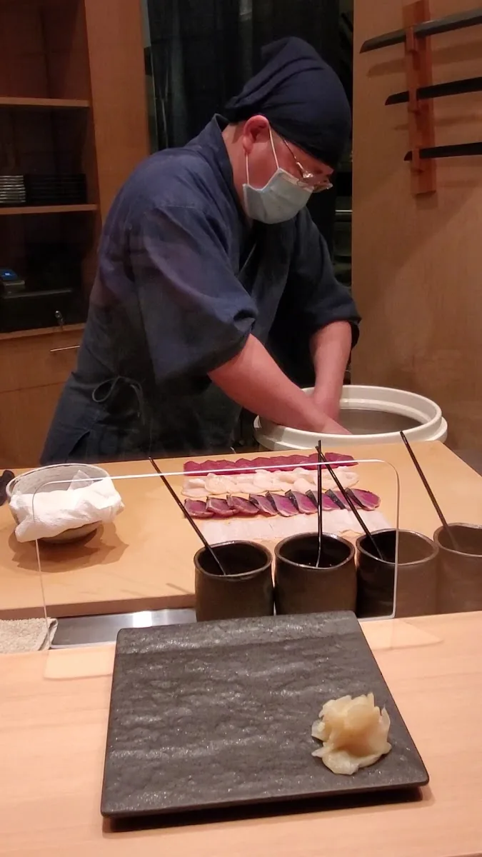 Sushi Bar Maumi - counter service