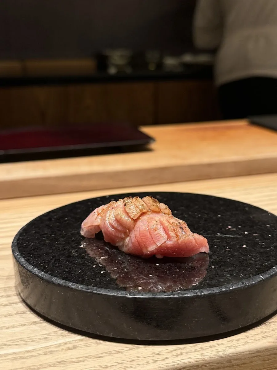 Sushi Zo - nigiri on stone