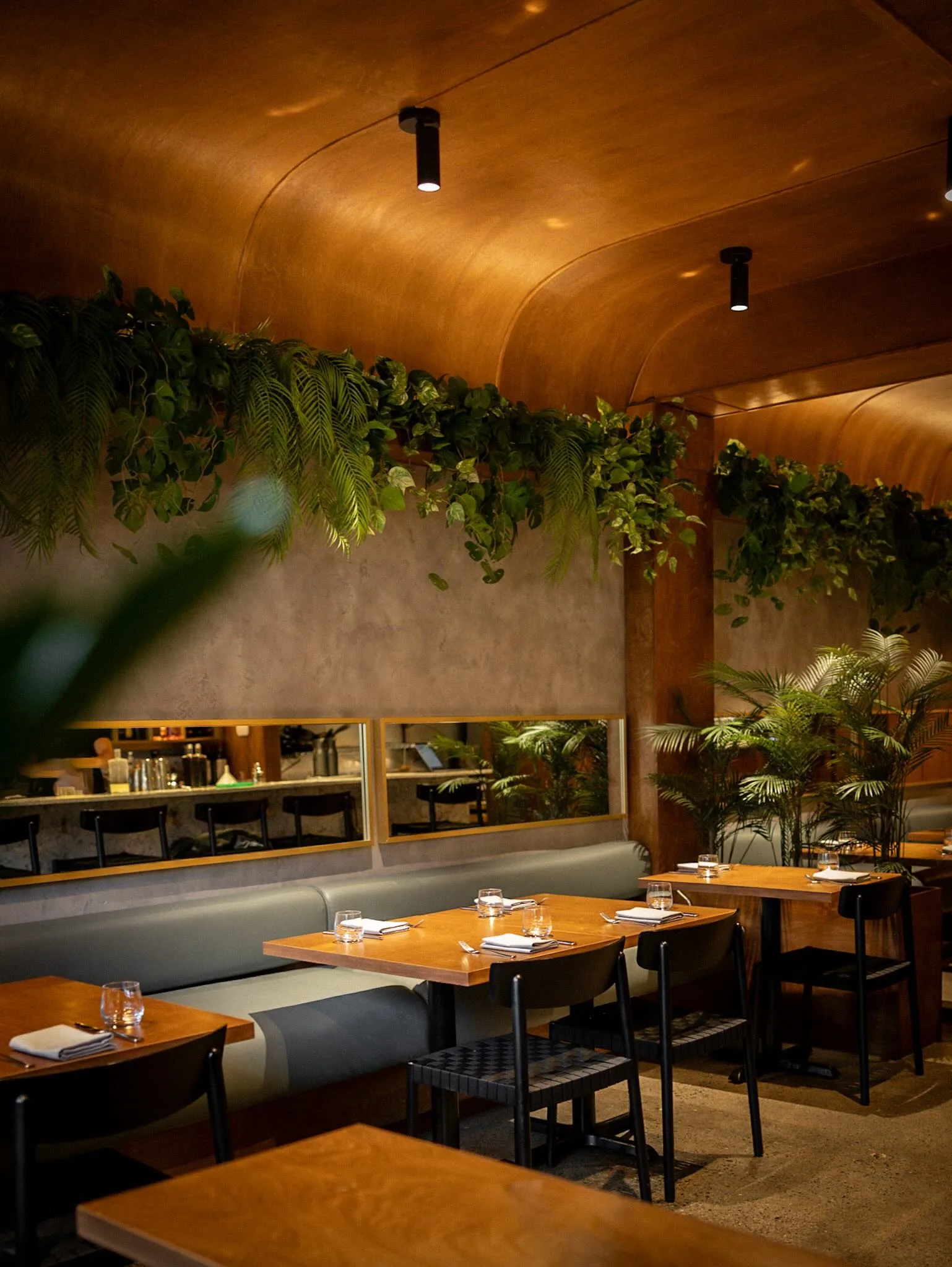 SUYO Modern Peruvian - banquette