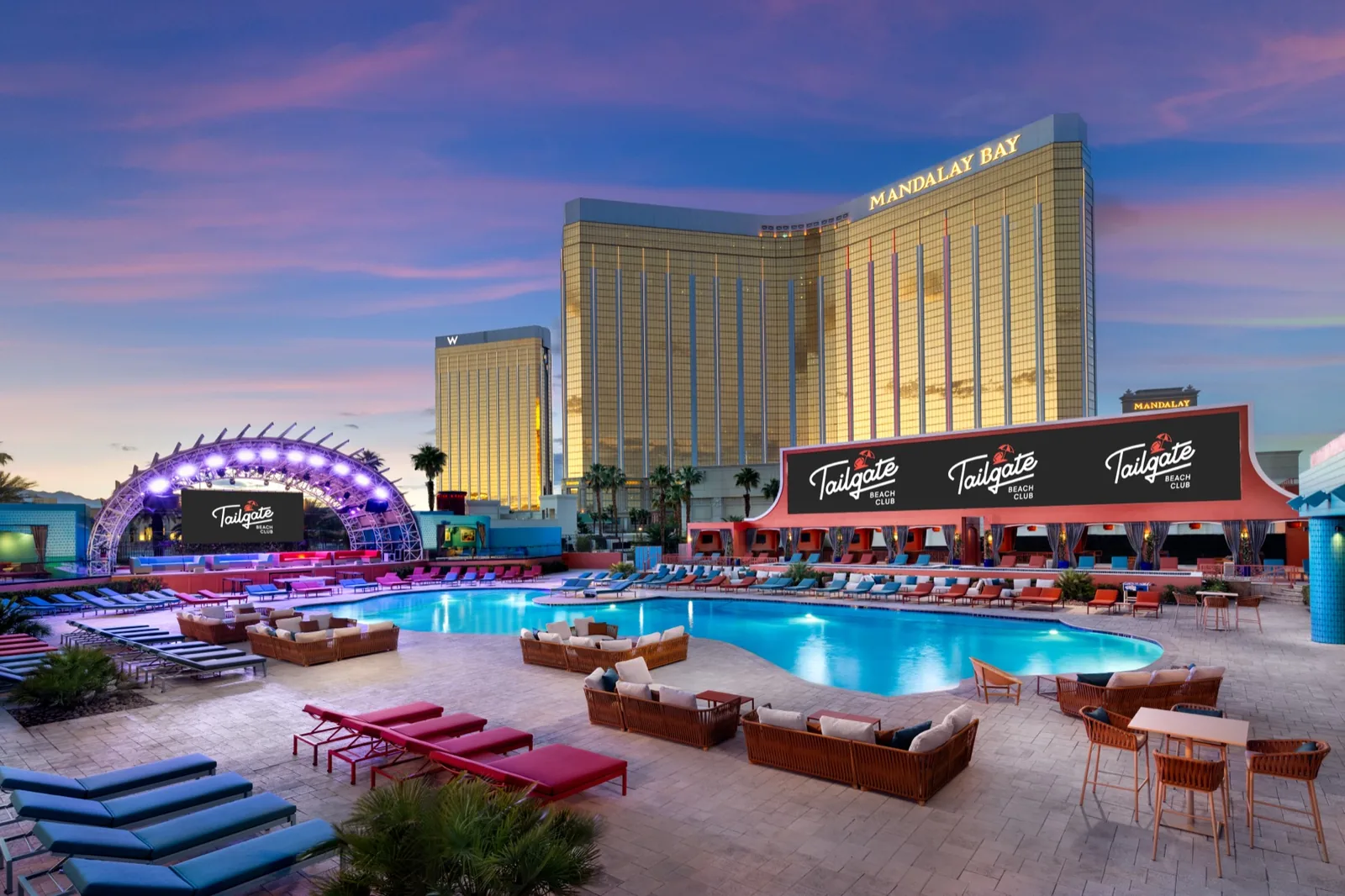 Tailgate Beach Club at Mandalay Bay - beach club 2