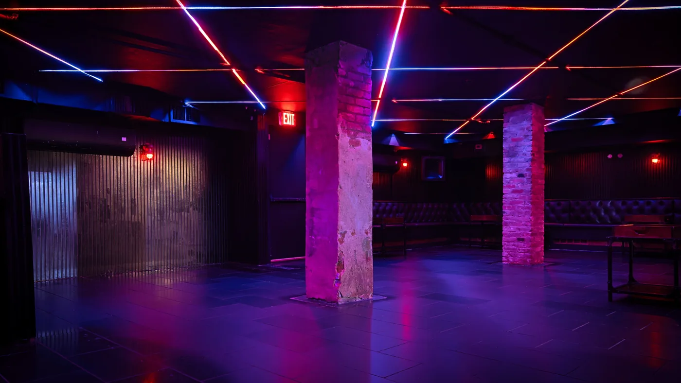 The Concord - sistem lower level club