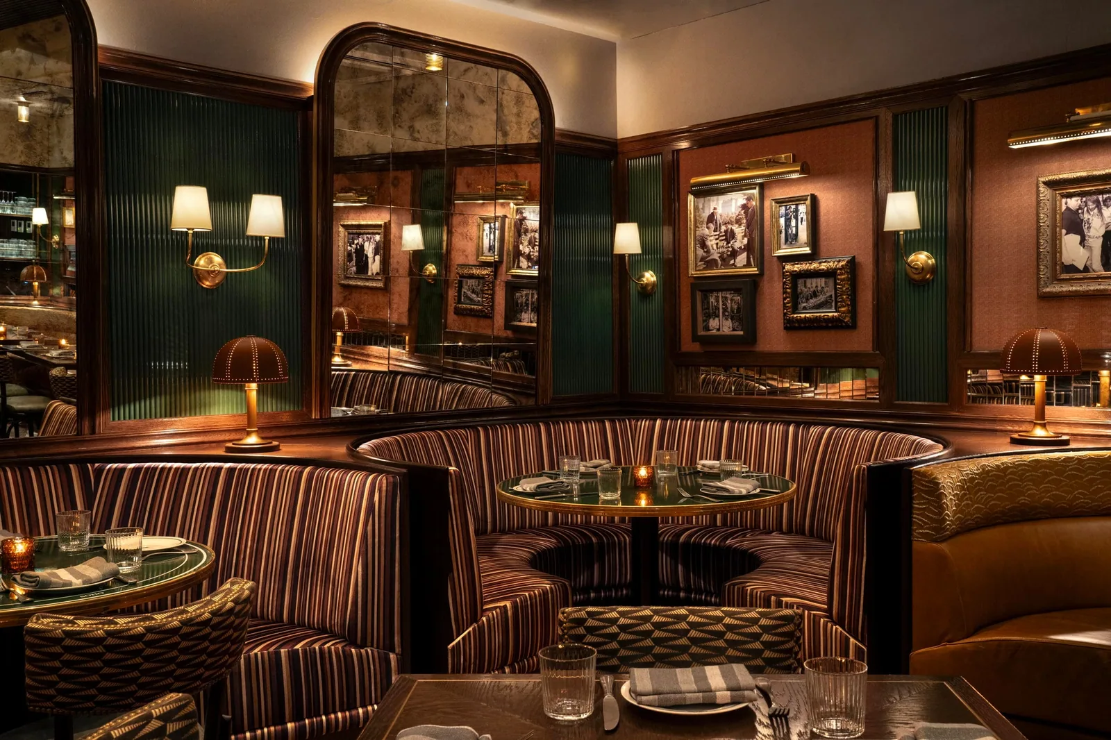 The Corner Store - banquette room