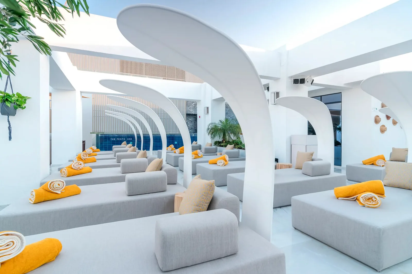 The Penthouse Dubai, rooftop bars in Dubai 4