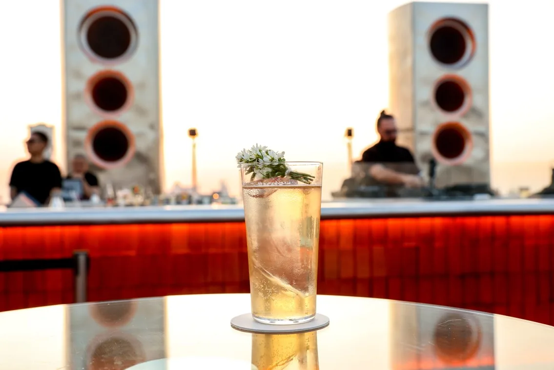 ÆTHER - highball bar guests