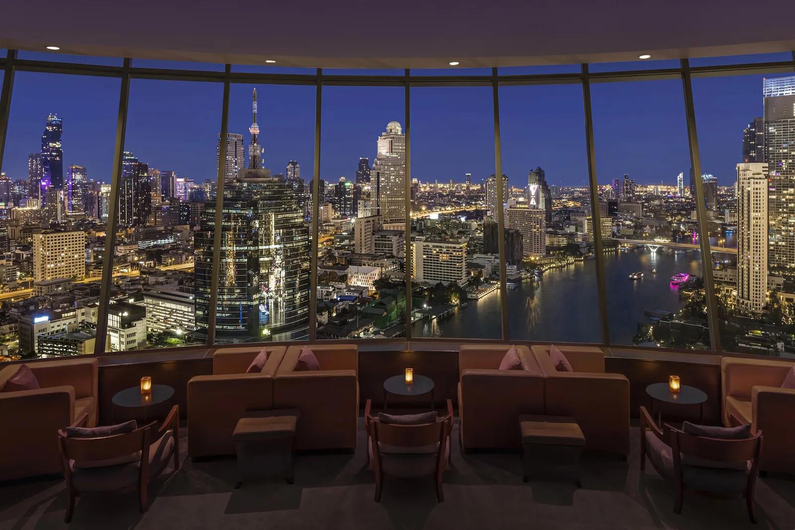 ThreeSixty Lounge - lounge panorama twilight