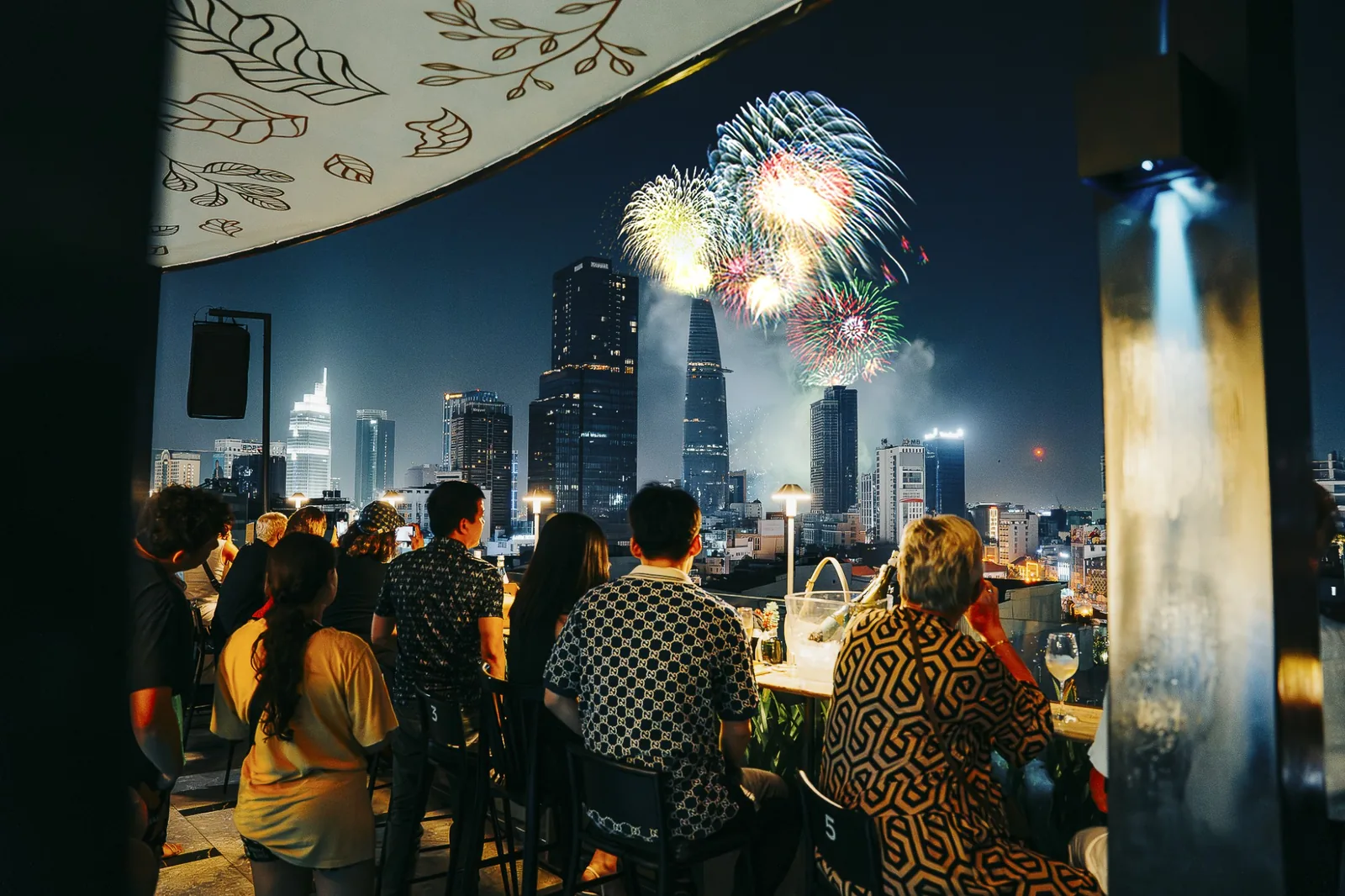 Twilight Sky Bar - saigon