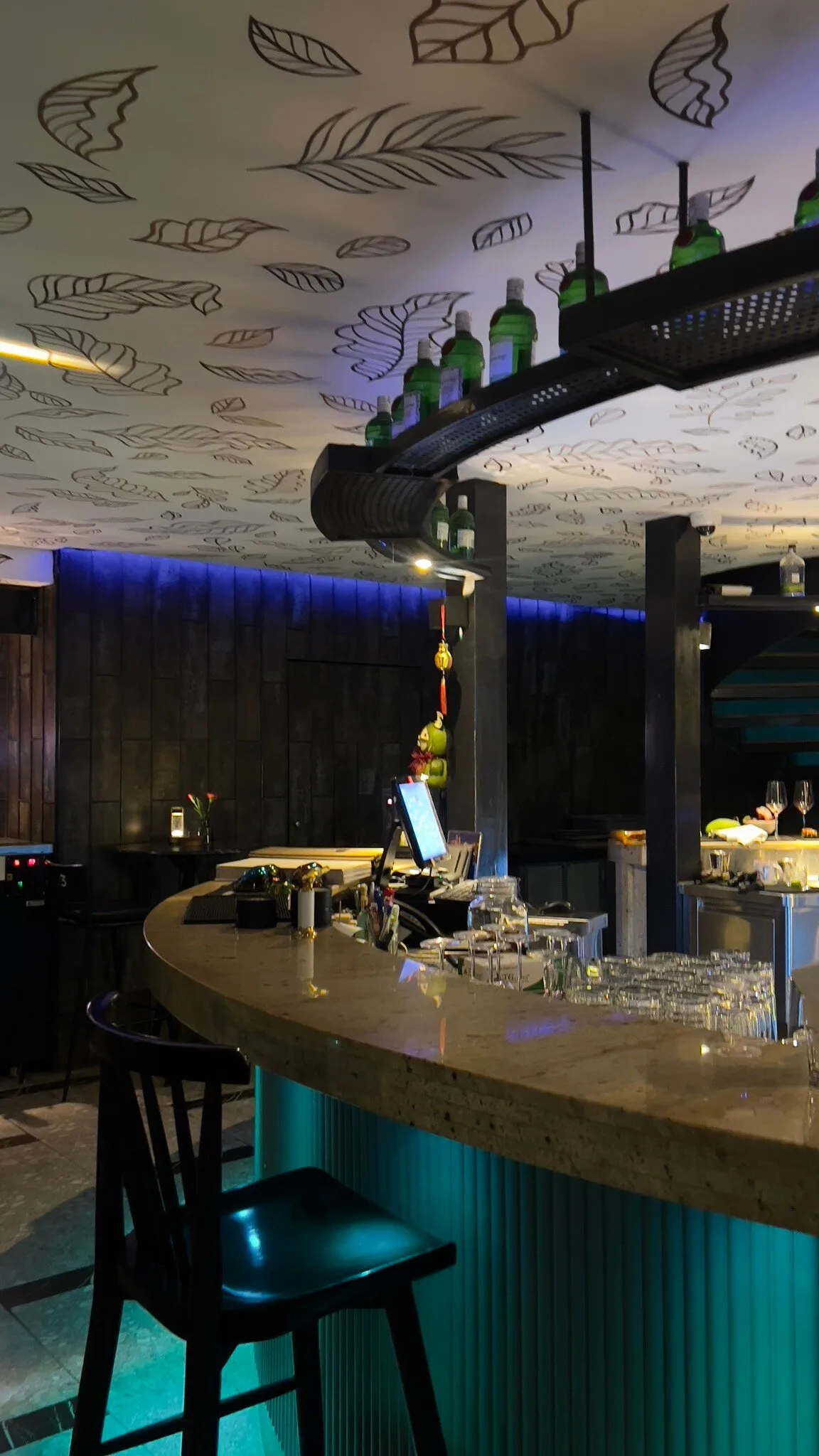 Twilight Sky Bar - saigon 5