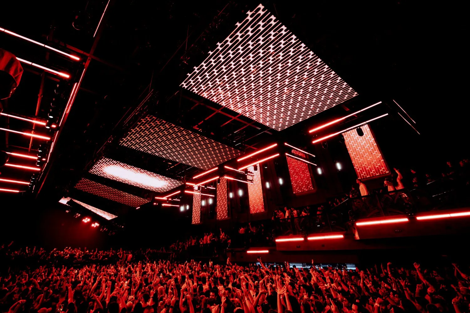 UNVRS - disco club 4