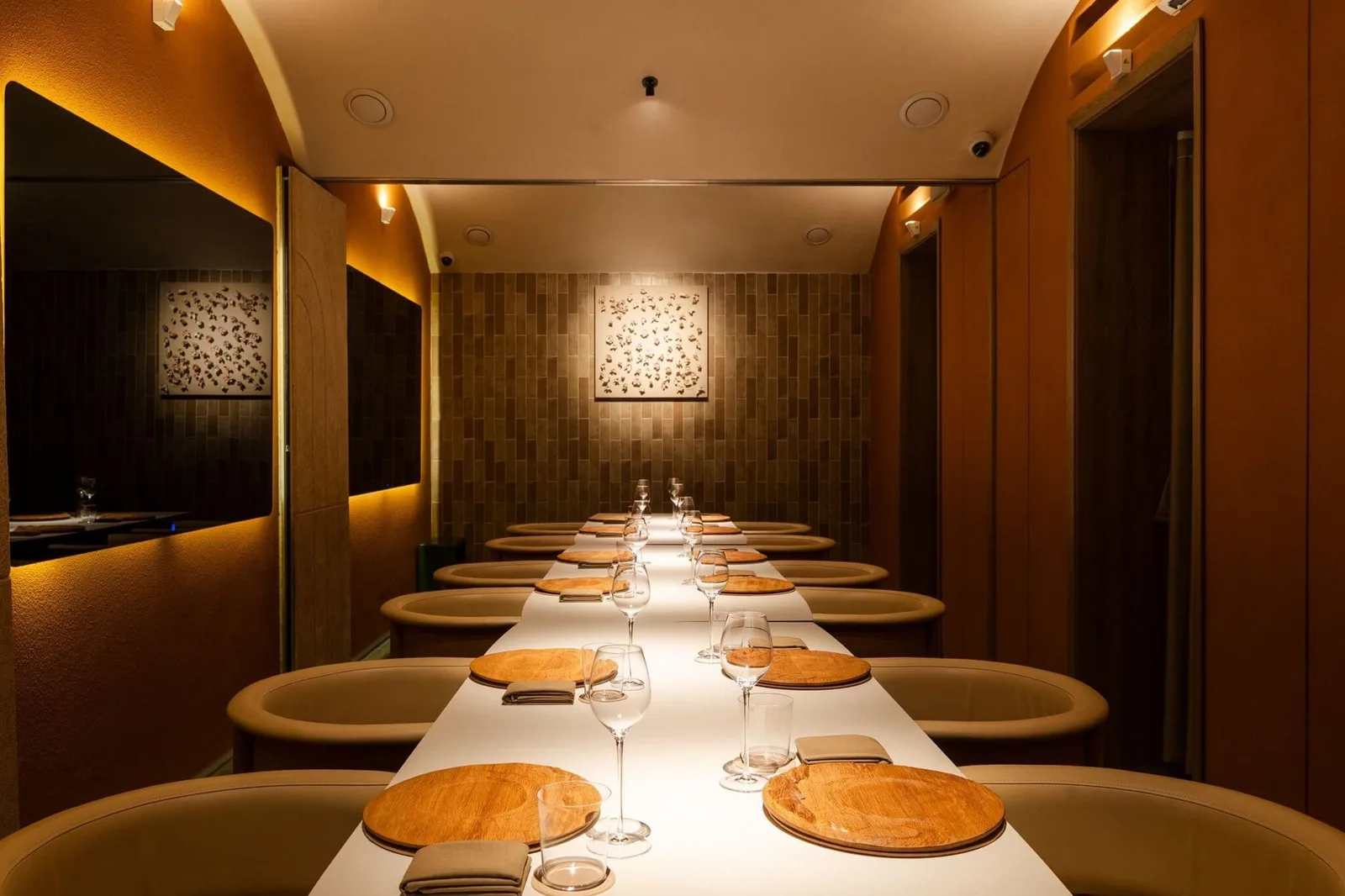 Upstairs - saigon