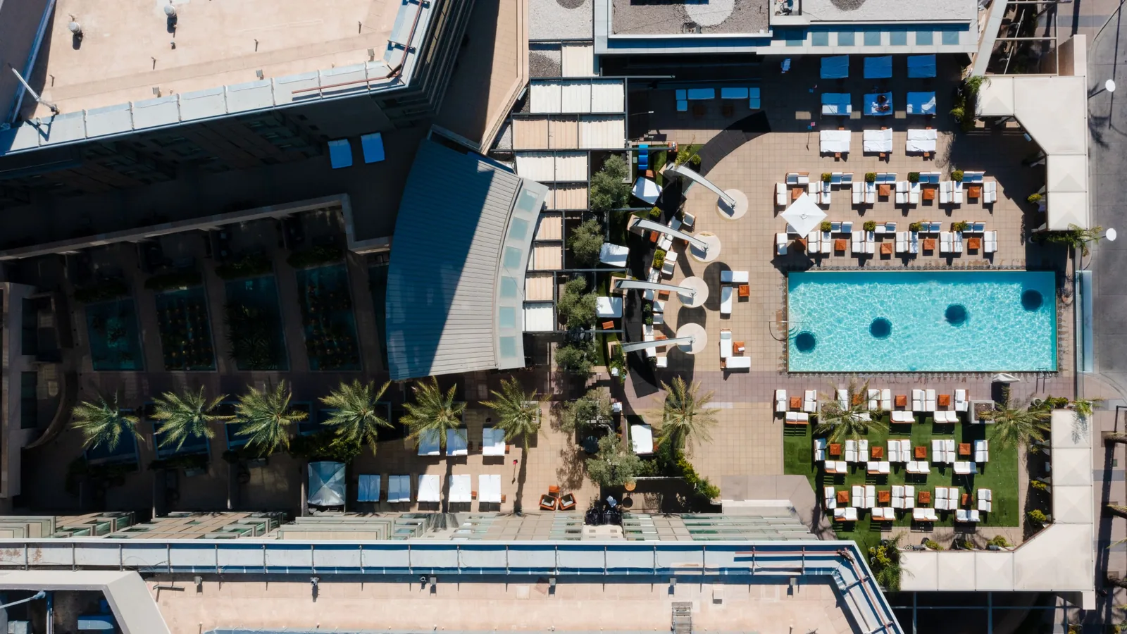 WET Deck at W Scottsdale - aerial