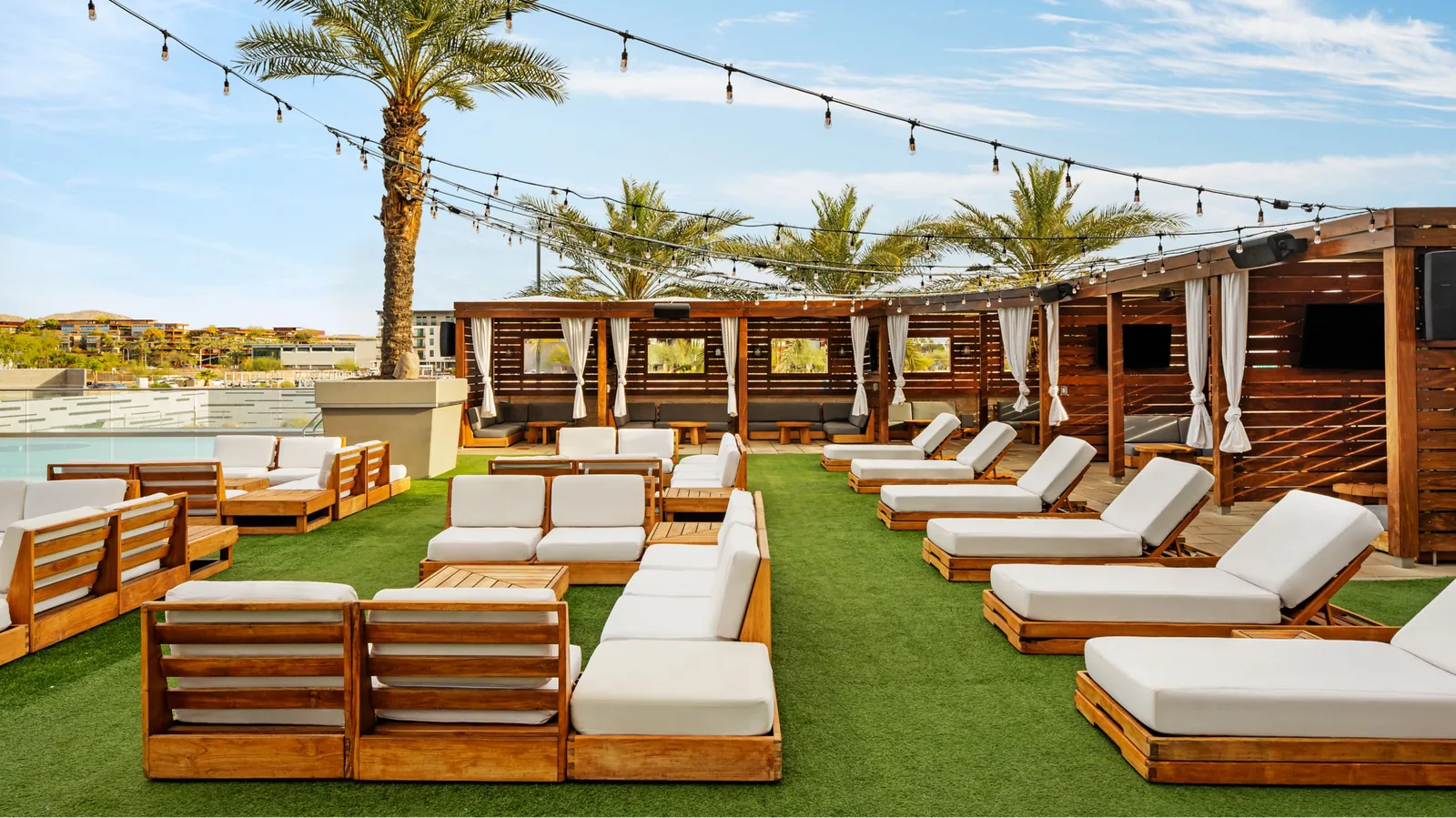 WET Deck at W Scottsdale - daybeds