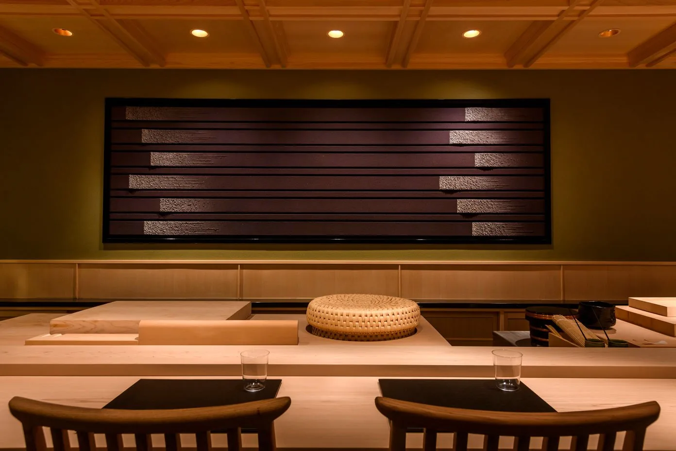 Yoshino - interior detail