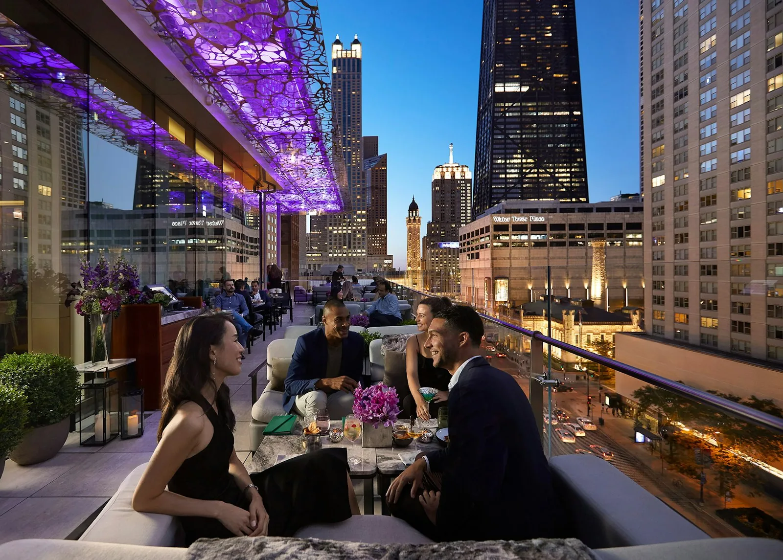 Z Bar - rooftop bar in Chicago