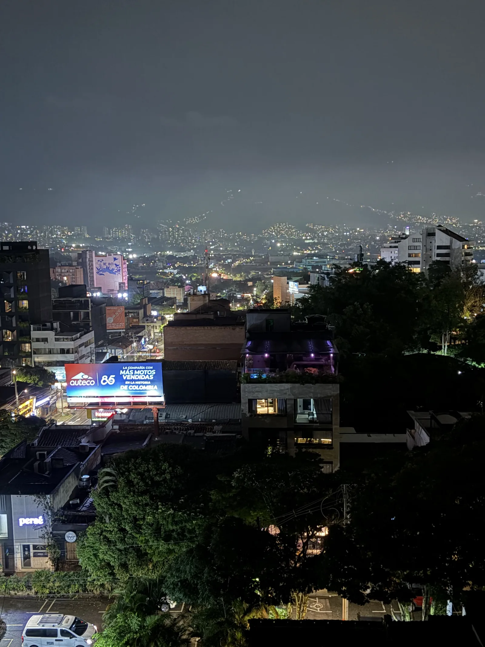 Zarzo - a03 zarzo medellin city view from terrace