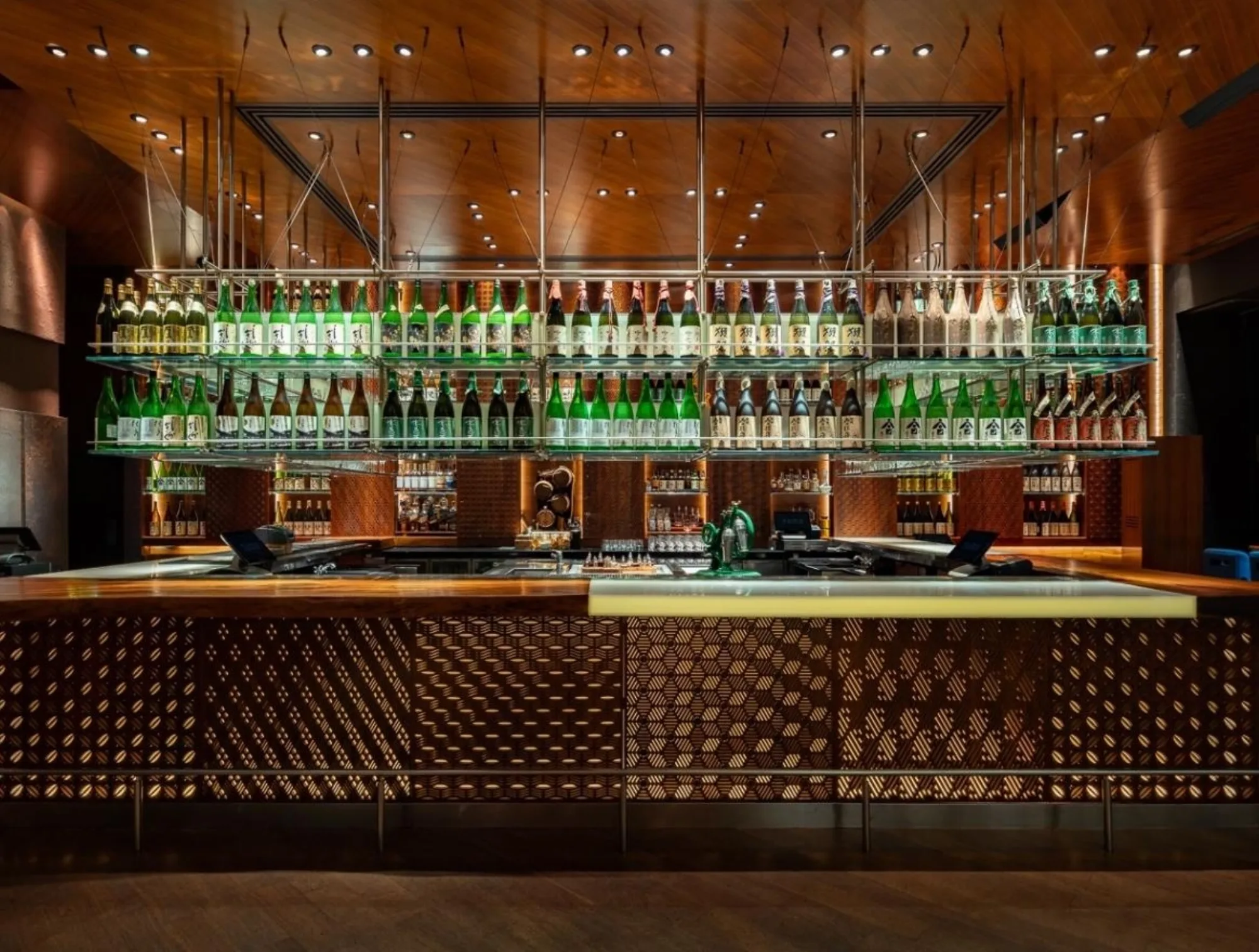 Zuma - green bottle bar